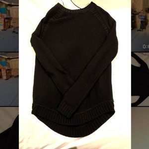 Lululemon sweater/sweatshirt